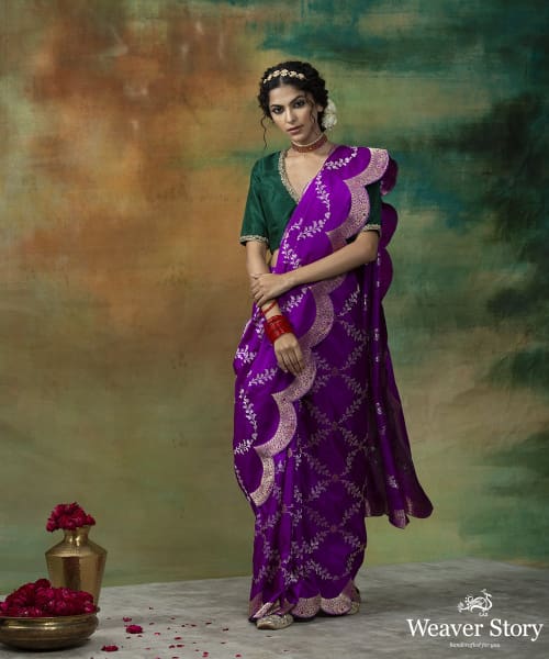 Handloom_Purple_Katan_Silk_Scallop_Border_Banarasi_Saree_WeaverStory_02