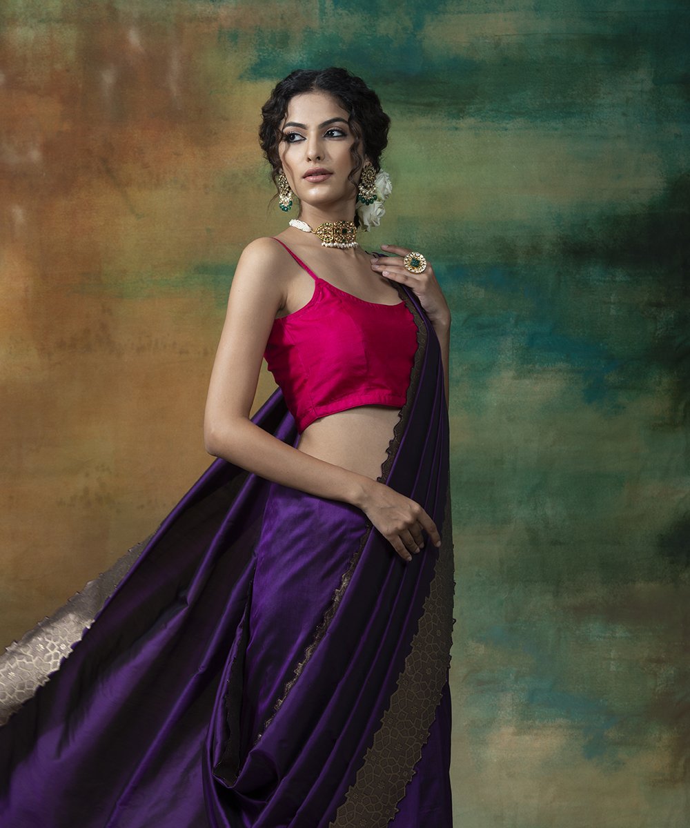 Purple_Handloom_Katan_Silk_Plain_Scallop_Banarasi_Saree_WeaverStory_01