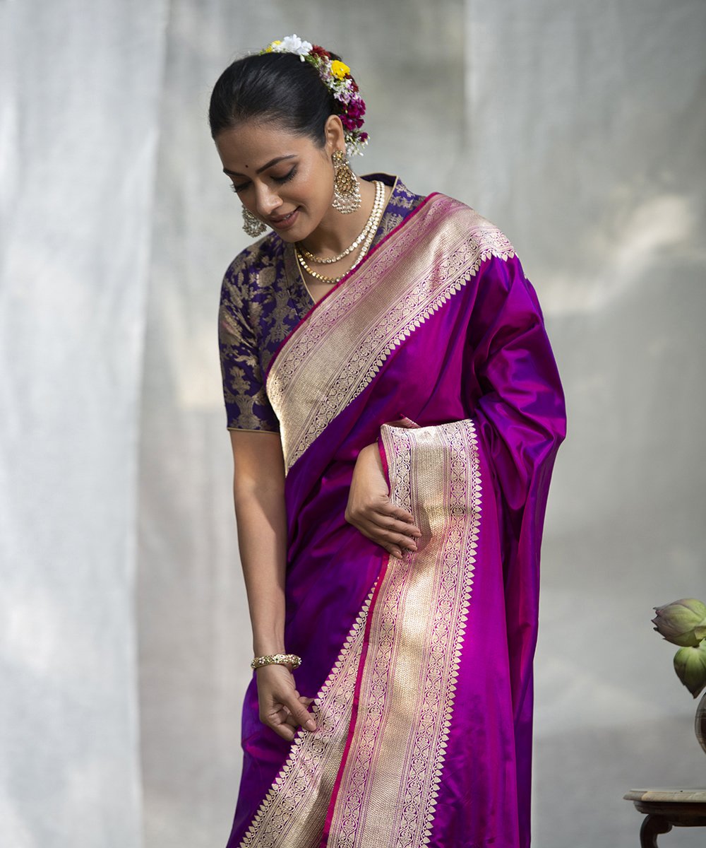 Handloom_Purple_Katan_Silk_Banarasi_Saree_With_Kadhwa_Border_And_Red_Brocade_Blouse_WeaverStory_01