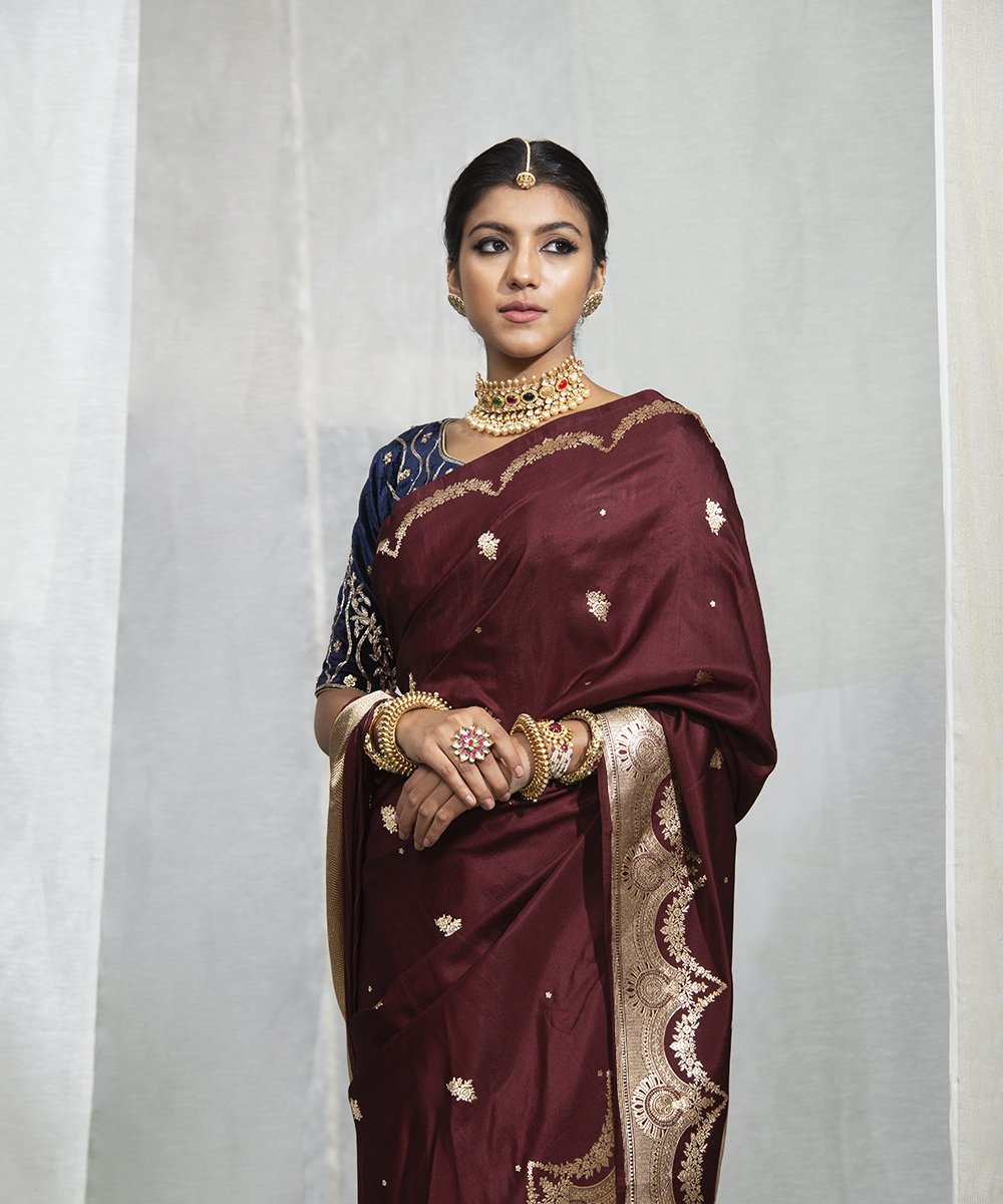 Wine_Handloom_Pure_Satin_Silk_Saree_With_Rose_Flower_Motifs_and_Scalloped_Borders_WeaverStory_01