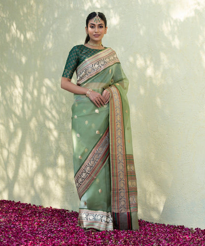 Handloom_Green_Kora_Silk_Banarasi_Saree_With_Grey_Satin_Kadhwa_Meenakari_Border_WeaverStory_02