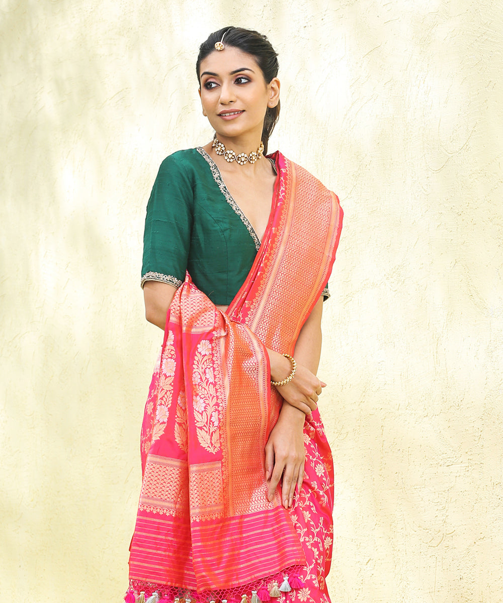 Pink_Handloom_Pure_Katan_Silk_Banarasi_Saree_with_Flower_Motifs_WeaverStory_01