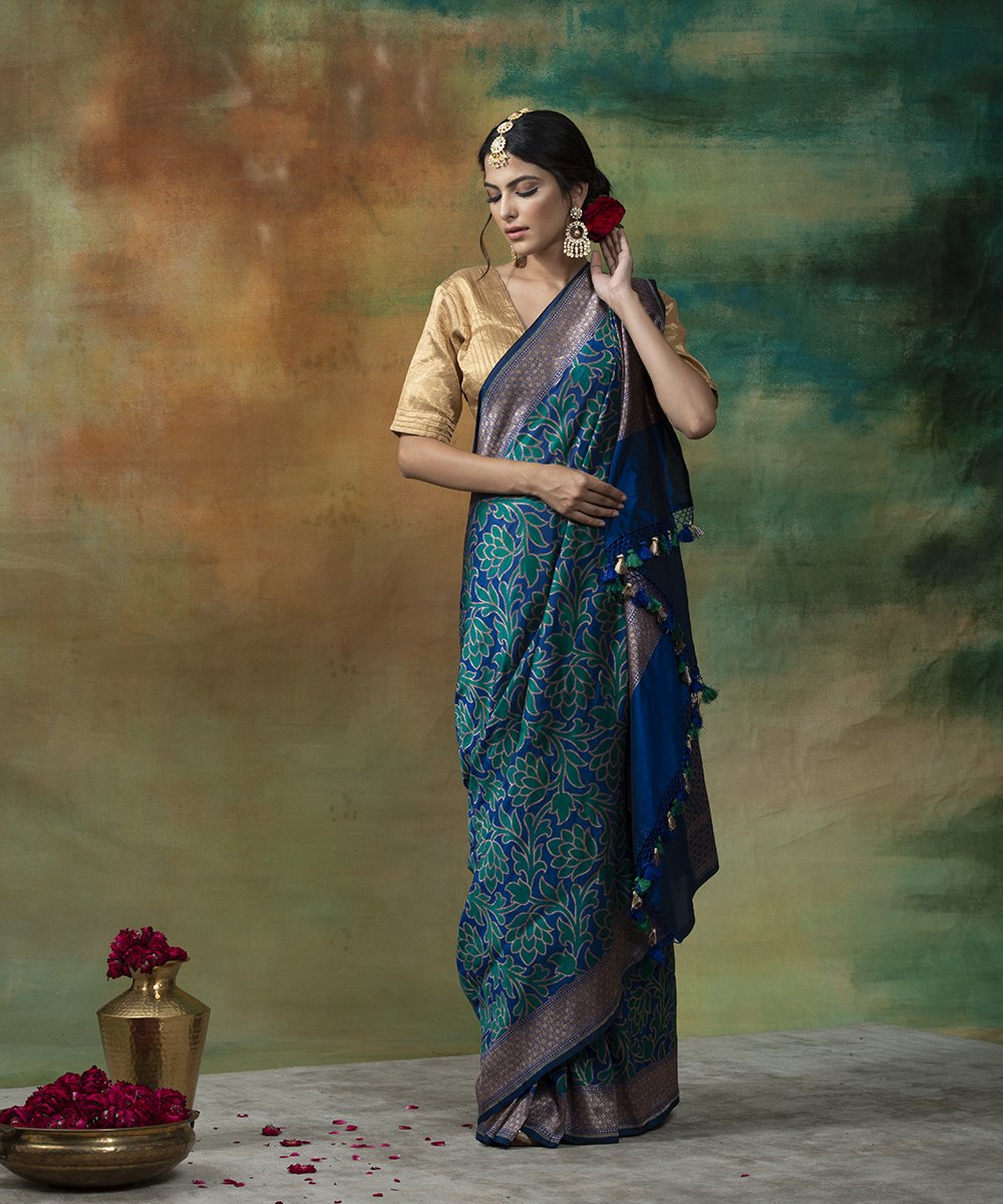 Handloom_Green_And_Blue_Katan_Silk_Banarasi_Saree_with_Antique_Zari_Jangla_WeaverStory_02