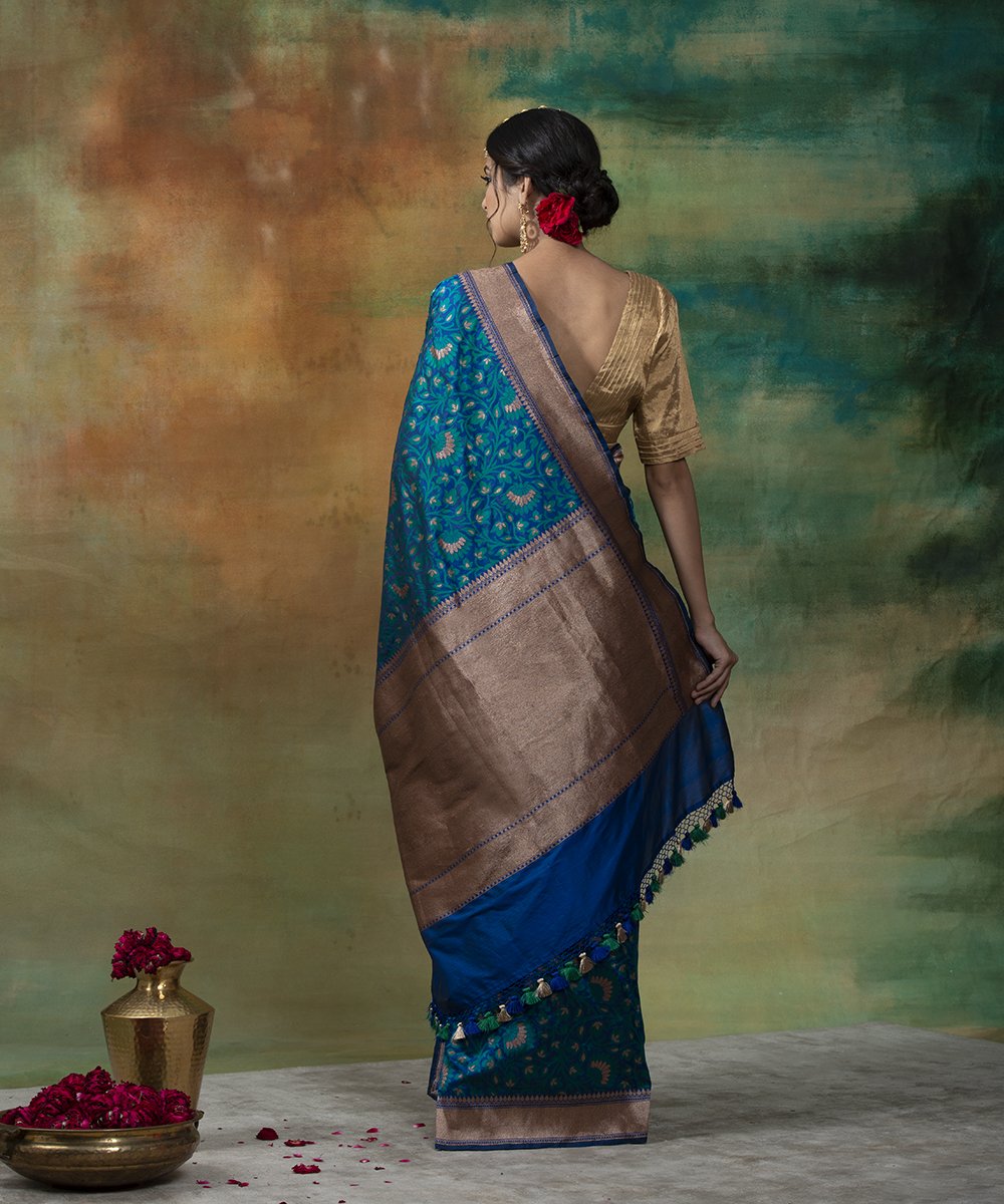 Handloom_Blue_And_Peacock_Green_Reshmi_Jaal_Banarasi_Saree_With_Antique_Zari_WeaverStory_03