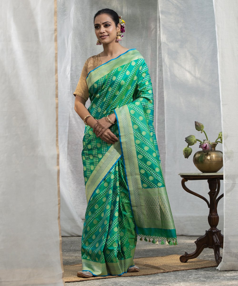 Green_Handloom_Pure_Katan_Silk_Banarasi_Saree_with_Embossed_Weave_WeaverStory_02