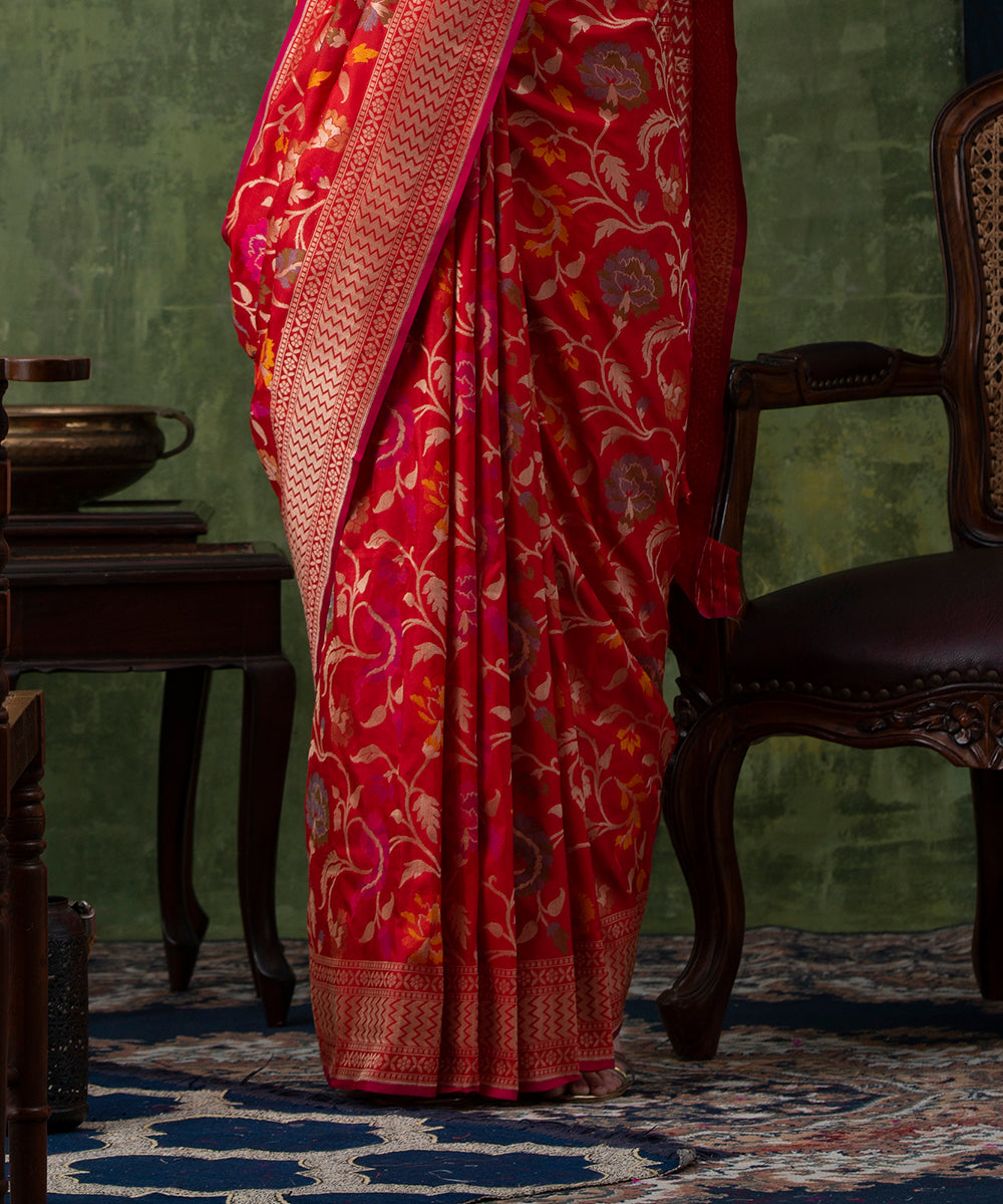 Red_Handloom_Pure_Katan_Silk_Banarasi_Saree_with_Cutwork_Meenakari_Jangla_WeaverStory_04