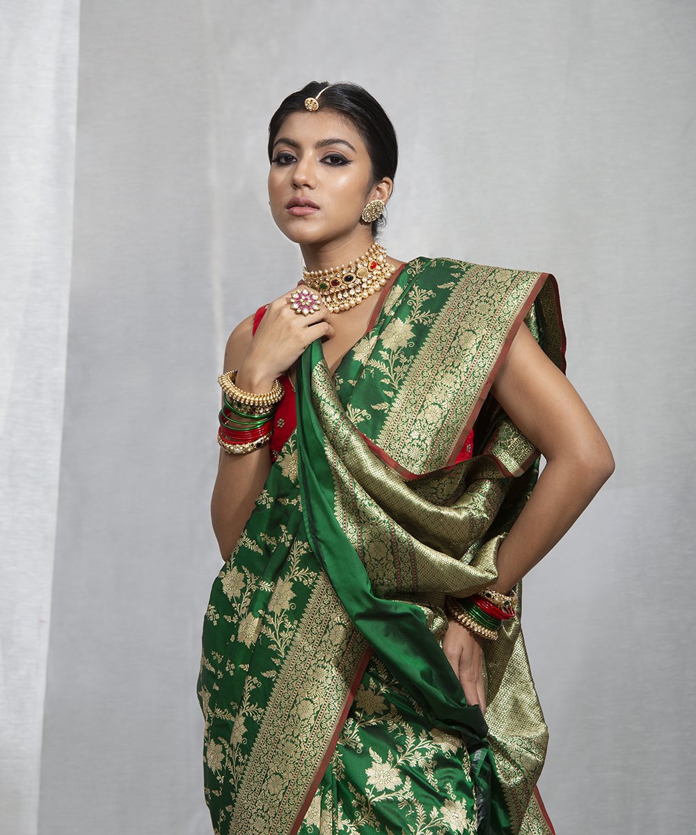 Green_Pure_Katan_Silk_Banarasi_Kadhwa_Jangla_Saree_with_Red_Selvedge_WeaverStory_01