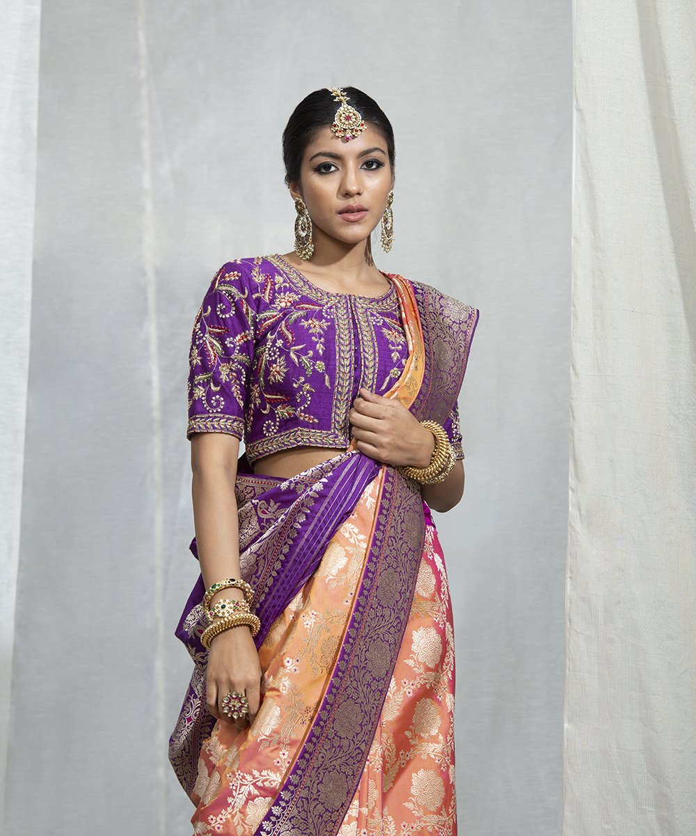 Handloom_Peach_Pure_Katan_Silk_Kadhwa_Banarasi_Jangla_Saree_With_Purple_Border_WeaverStory_01