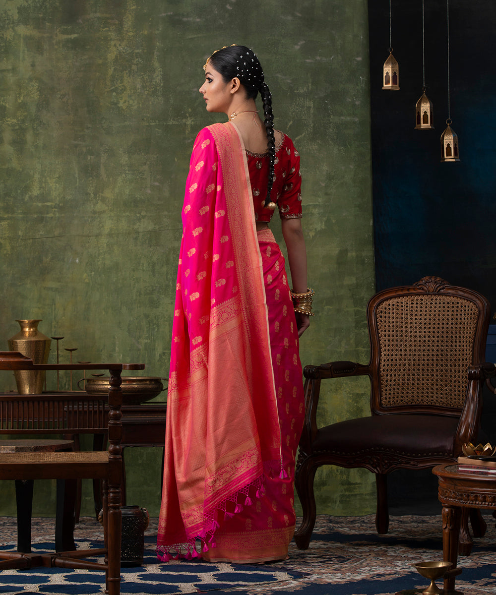 Hot_Pink_Handloom_Pure_Katan_Silk_Banarasi_Saree_with_Cutwork_Booti_WeaverStory_03