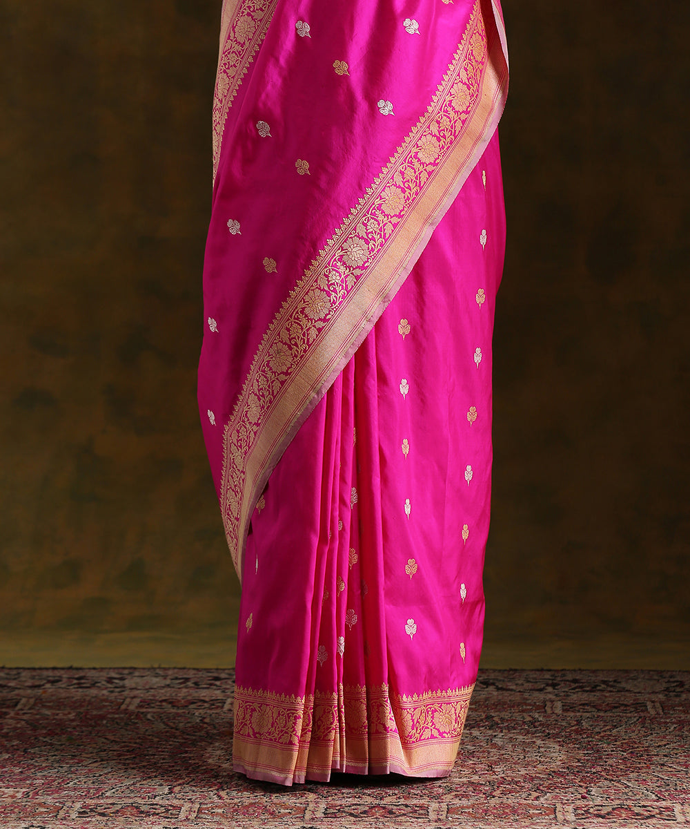 Hot_Pink_Handloom_Pure_Katan_Silk_Banarasi_Saree_with_Sona_Rupa_Kadhwa_Booti_Saree_WeaverStory_04