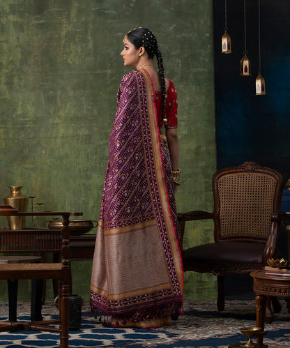 Handloom_Purple_Pure_Katan_Silk_Banarasi_Saree_with_Aada_Jamdani_Jaal_WeaverStory_03