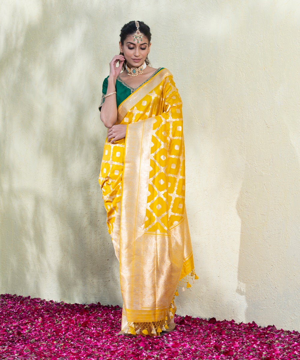 Mustard_Yellow_Handloom_Kadhwa_Banarasi_Saree_with_Chowkadi_Jangla_Design_WeaverStory_02