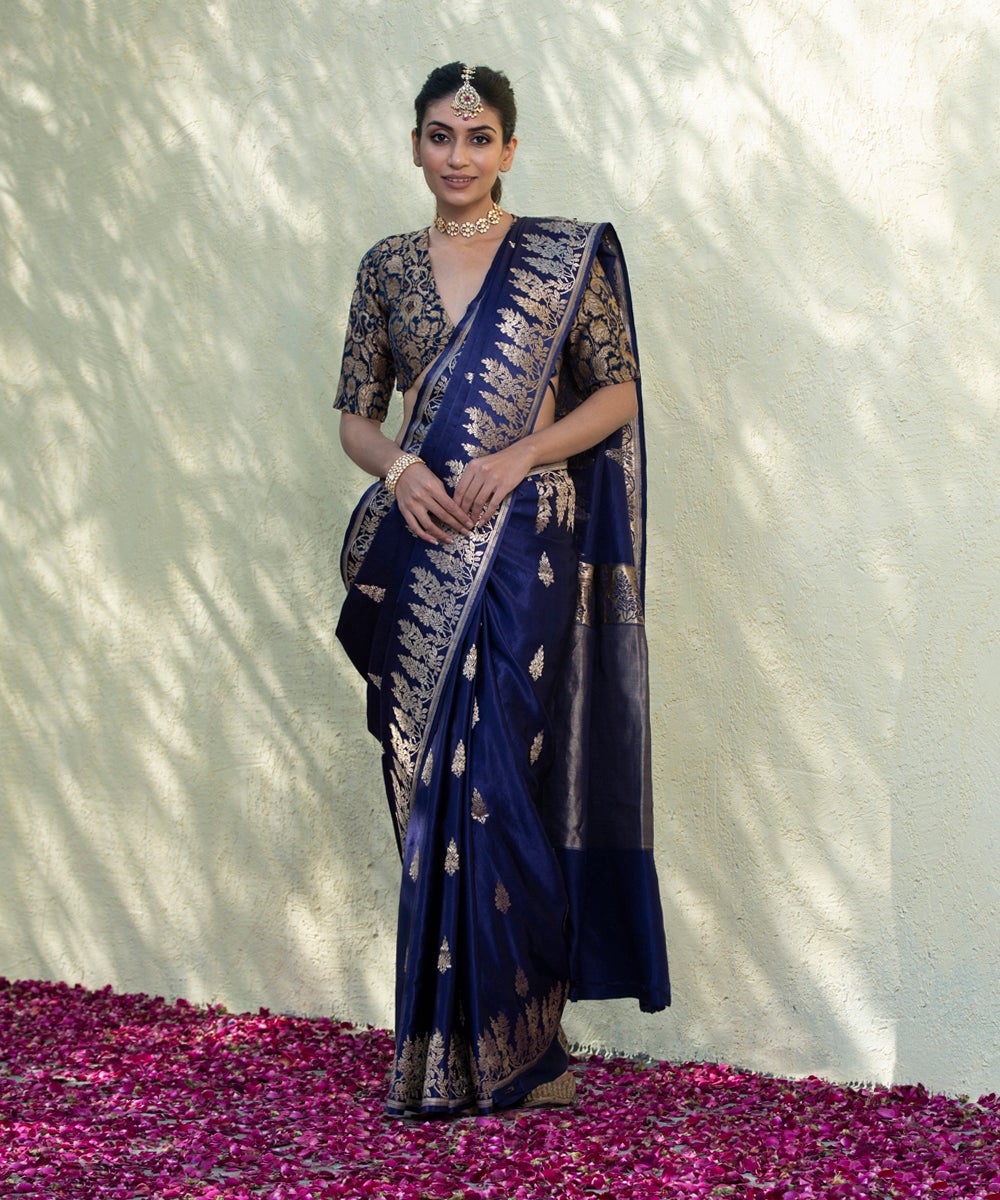 Handloom_Blue_Gajji_Silk_Banarasi_Saree_With_Kadhwa_Booti_And_Wild_Leaf_Border_WeaverStory_02