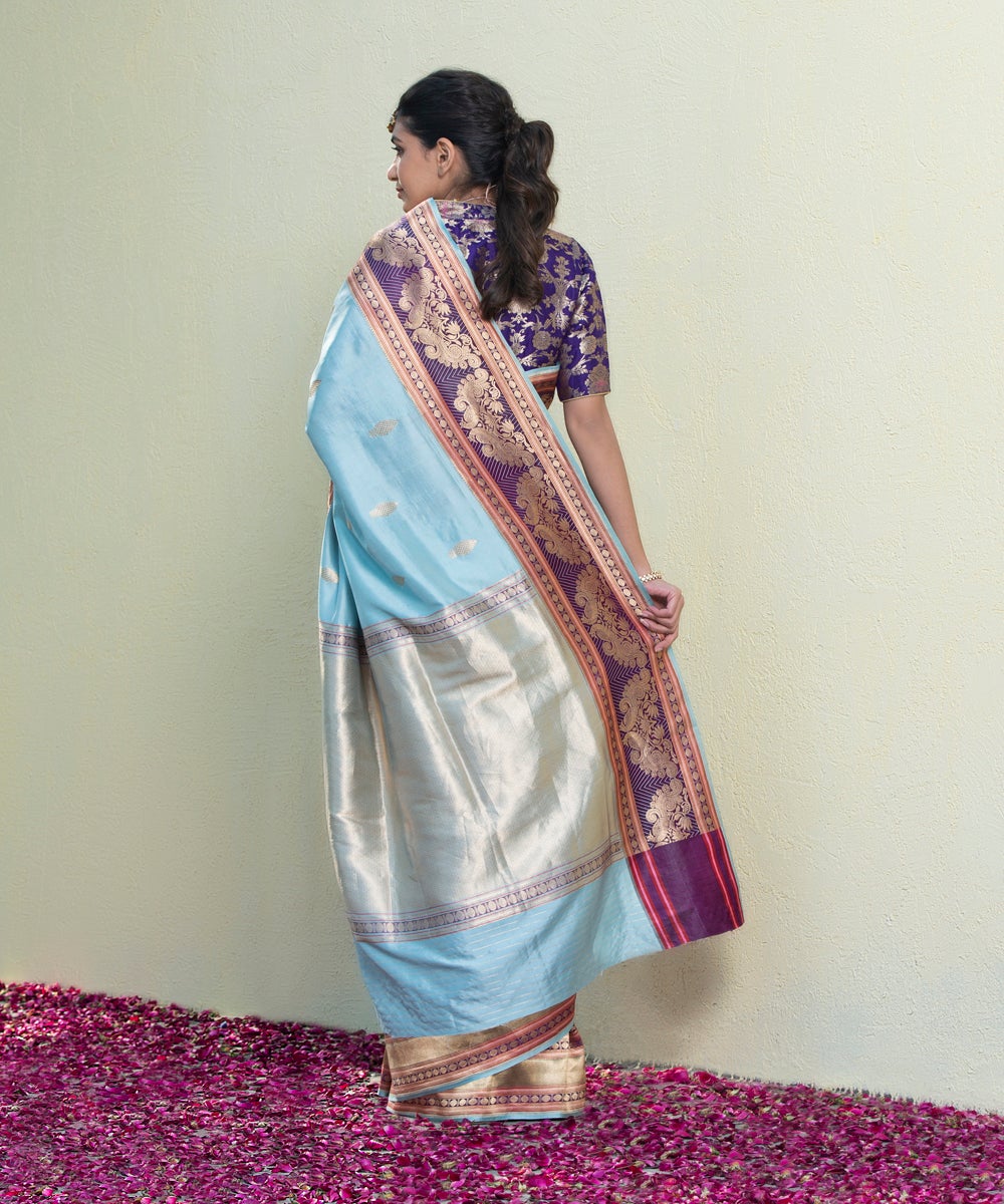 Handloom_Powder_Blue_Pure_Katan_Silk_Banarasi_Saree_with_Kadhwa_Booti_and_Purple_Border_With_Peacocks_WeaverStory_03