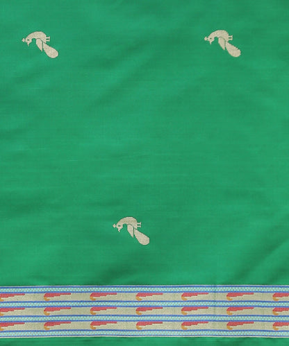 Handloom_Green_Peacock_Pure_Katan_Silk_Motif_Banarasi_Saree_With_Paithani_Pallu_WeaverStory_05