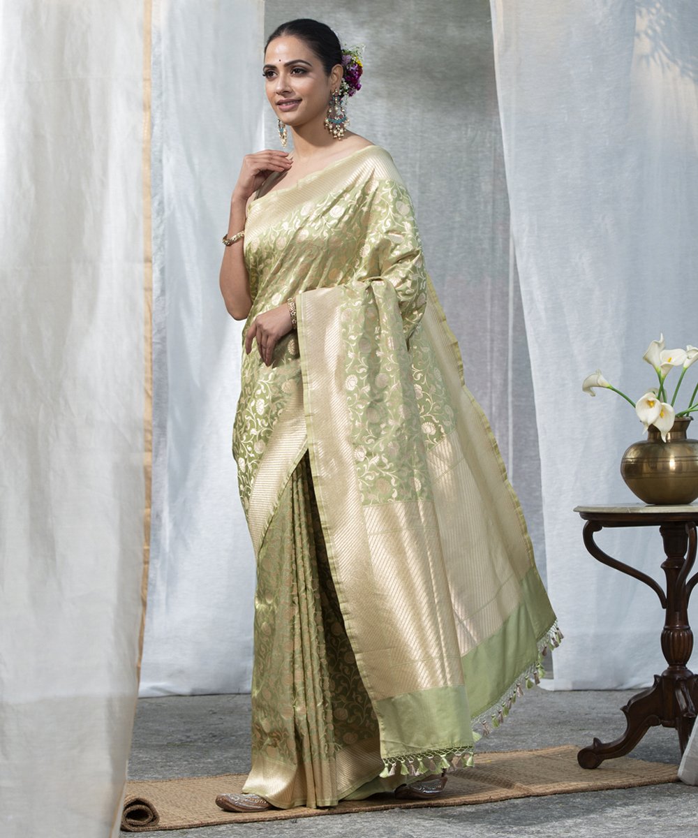 Light_Green_Handloom_Pure_Katan_Silk_Cutwork_Banarasi_Saree_with_Jangla_WeaverStory_02