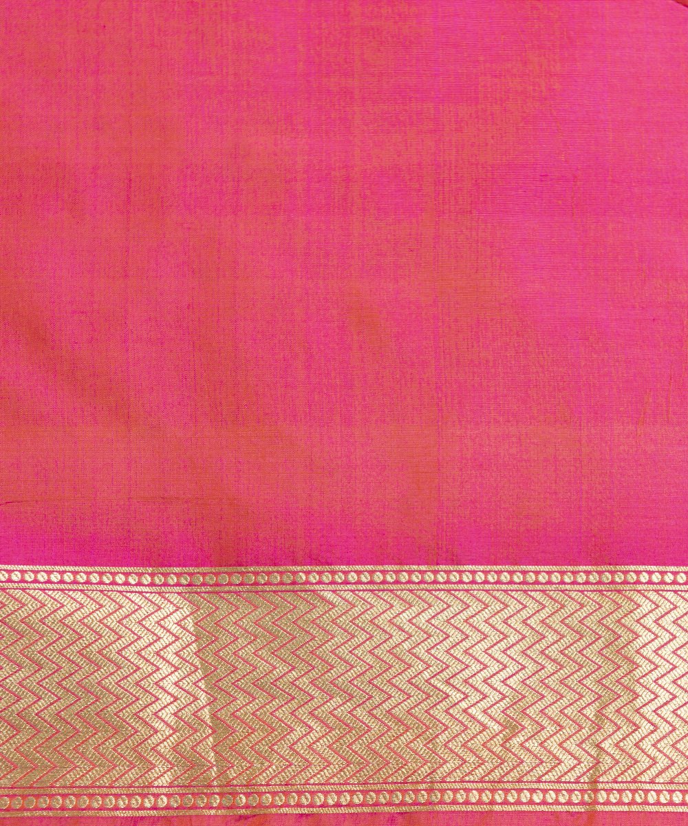 Handloom_Pink_Orange_Pure_Katan_Silk_Cutwork_Banarasi_Saree_with_Mor_Boota_WeaverStory_05