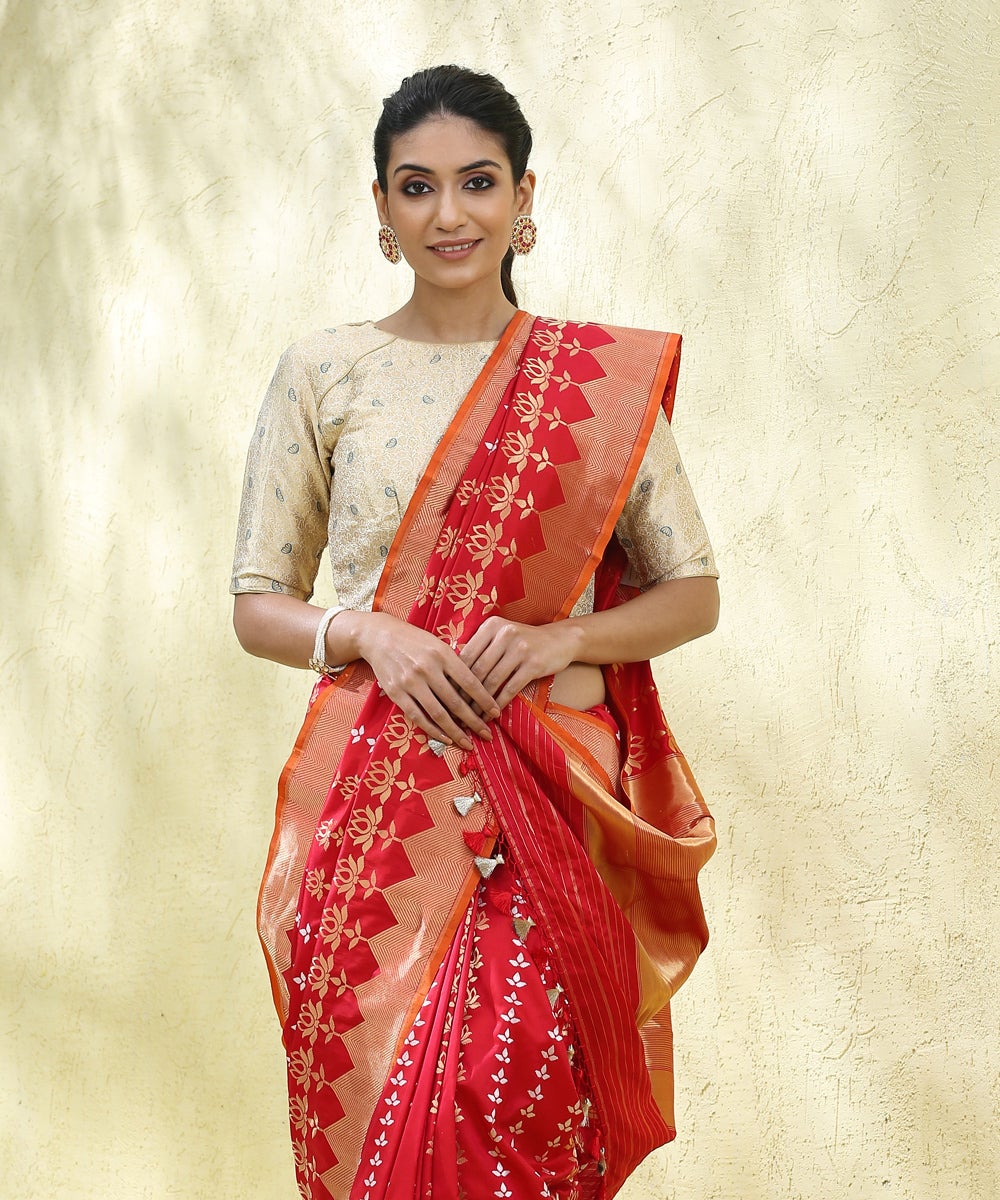 Handloom_Red_Pure_Katan_Silk_Banarasi_Saree_with_Cutwork_Temple_Border_And_Lotus_Motifs_WeaverStory_01