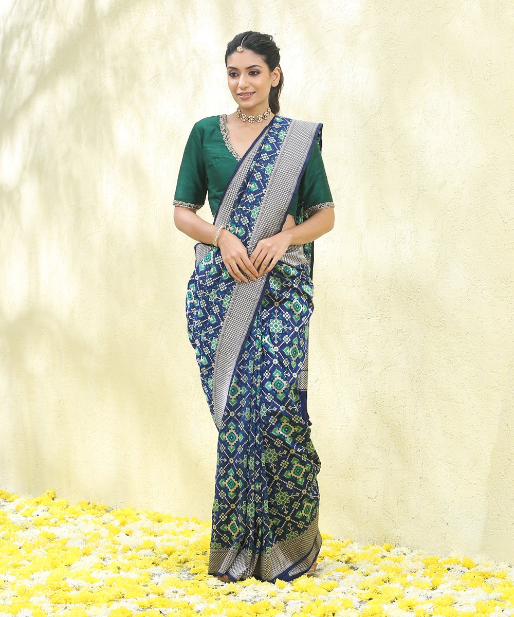 Handloom_Blue_And_Green_Twin_Katan_Silk_Warp_Reshmi_Banarasi_Patola_Saree_WeaverStory_02