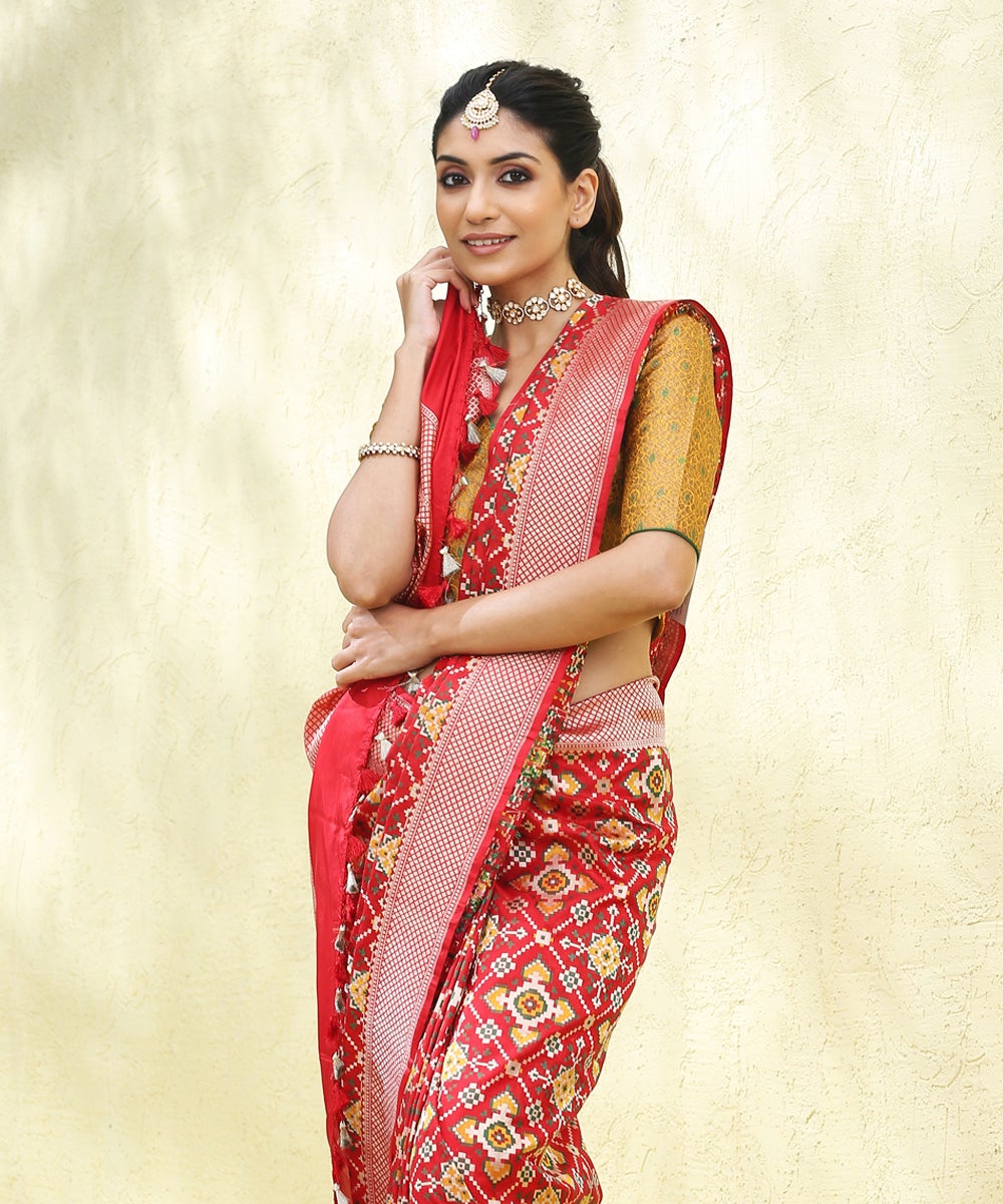 Red_And_Mustard_Handloom_Twin_Katan_Silk_Warp_Reshmi_Banarasi_Patola_Saree_WeaverStory_01
