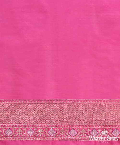 Handloom_Peach_Pure_Katan_Silk_Banarasi_Patola_Saree_With_Gold_And_Silver_Zari_WeaverStory_05