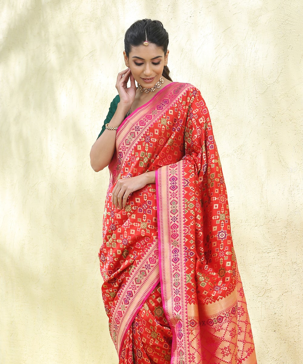 Tomato_Red_Handloom_Pure_Katan_Silk_Banarasi_Patola_Saree_WeaverStory_01