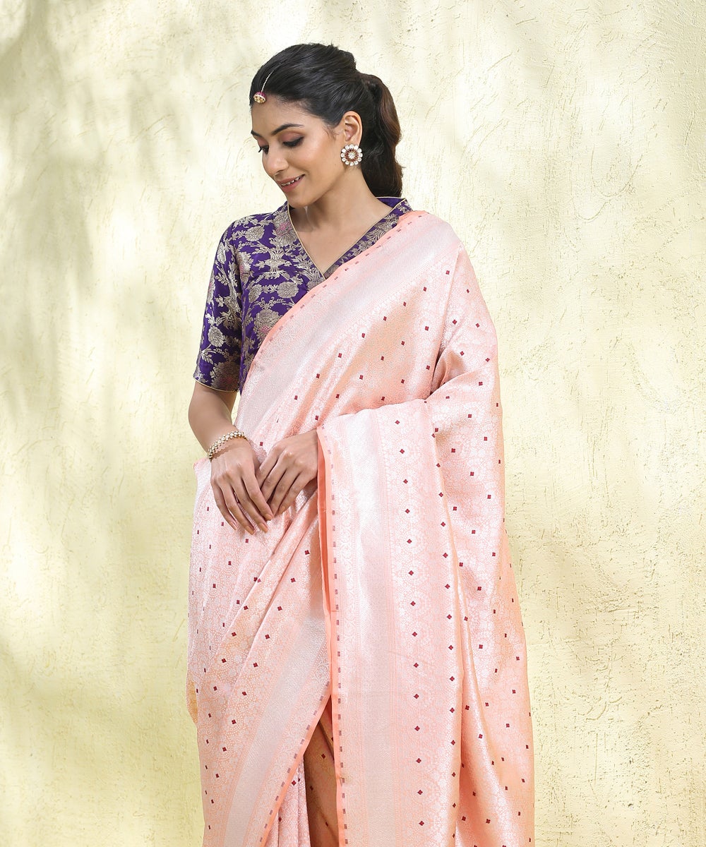 Handloom_Peach_Pure_Katan_Silk_Kimkhab_Banarasi_Saree_With_Silver_Zari_WeaverStory_01