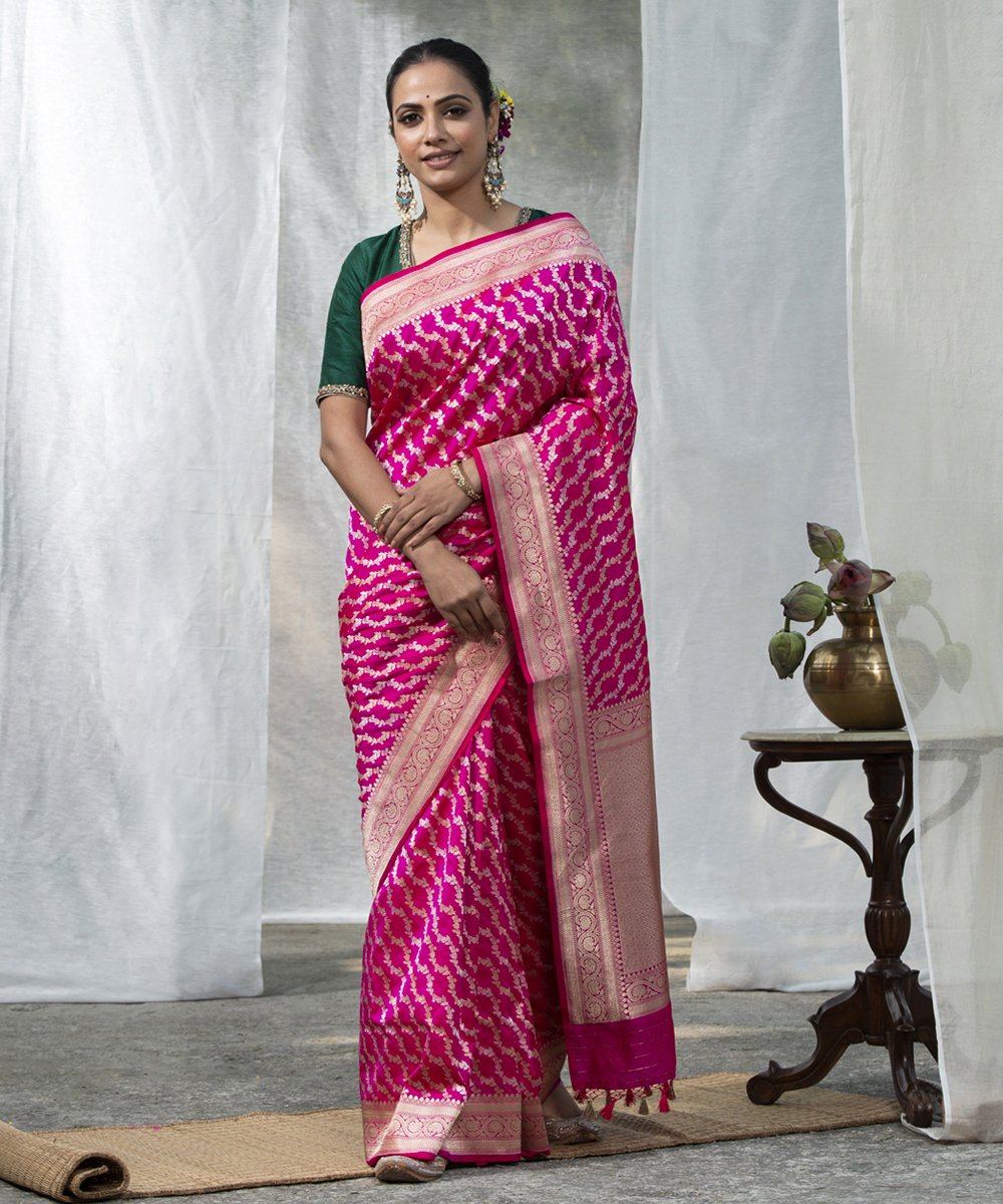 Rani_Pink_Handloom_Pure_Katan_Silk_Banarasi_Saree_Diagonal_Gold_Silver_Zari_Bel_WeaverStory_02