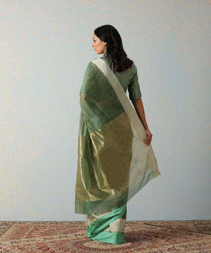 Green_Handloom_Cotton_Silk_Chanderi_Saree_With_8_Inches_Border_WeaverStory_03