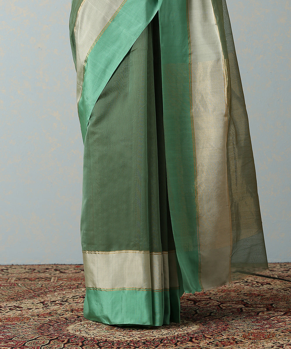 Green_Handloom_Cotton_Silk_Chanderi_Saree_With_8_Inches_Border_WeaverStory_04