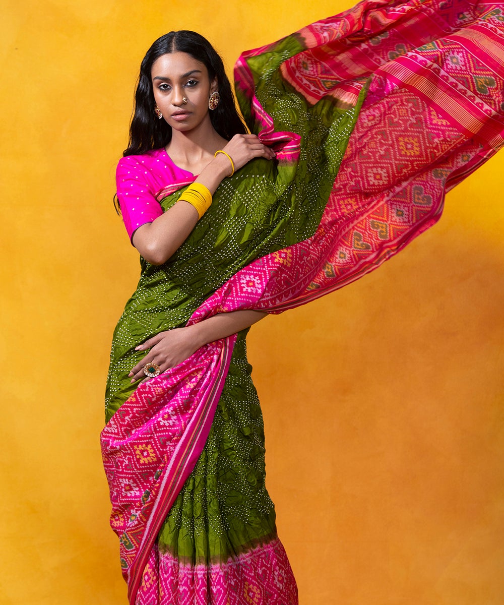 Henna_Green_Handloom_Mulberry_Silk_Bandhani_Saree_With_Pink_Patola_Border_WeaverStory_01