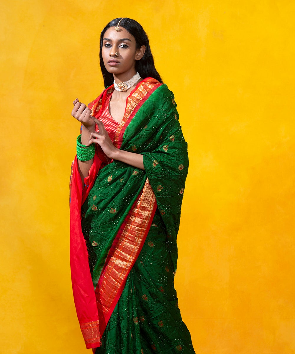 Handloom_Green_Paithani_Mulberry_Silk_Bandhani_Saree_With_Red_Border_WeaverStory_01