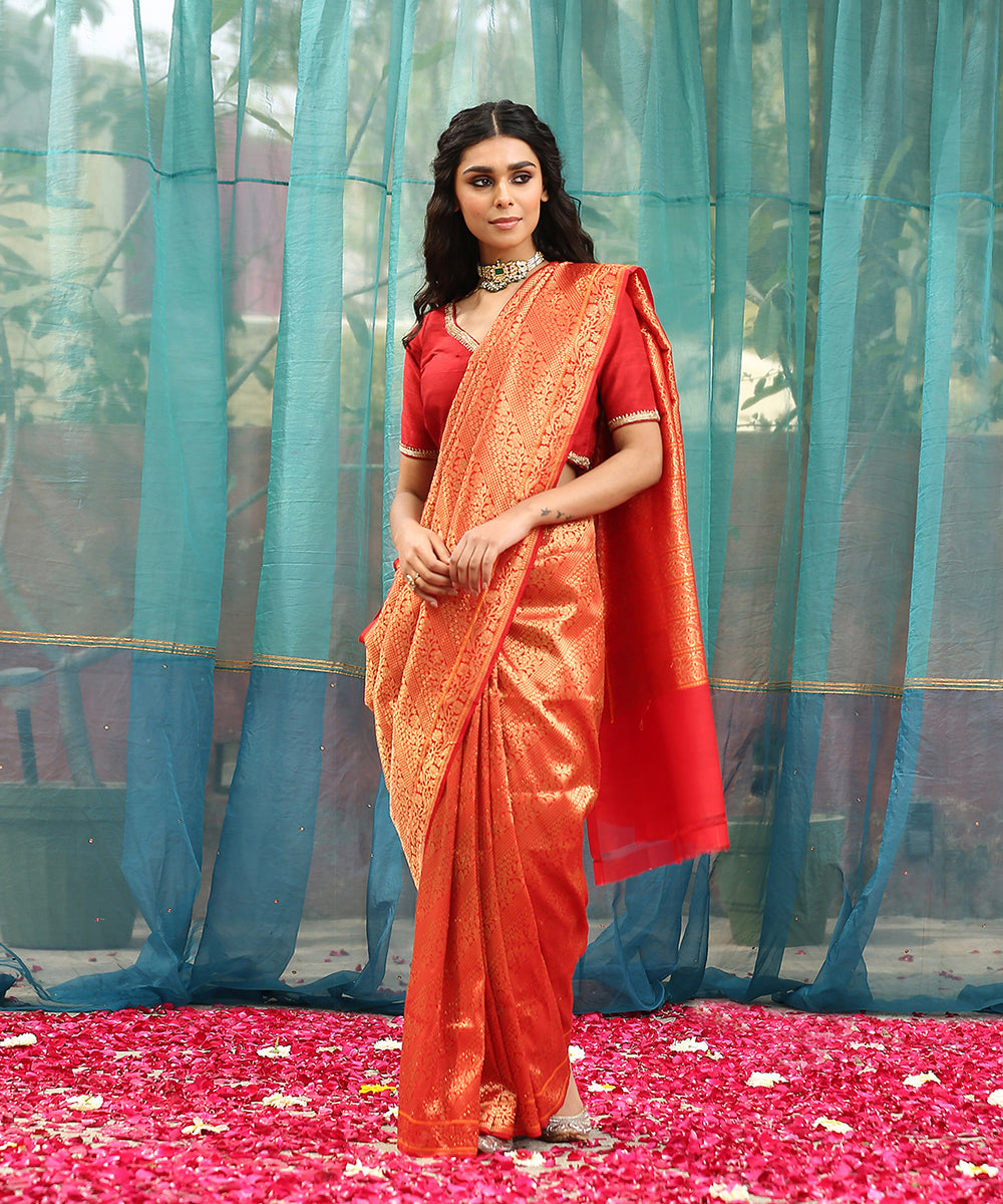 Red_Handloom_Pure_Katan_Silk_Kimkhab_Banarasi_Saree_With_Yellow_Blouse_WeaverStory_02