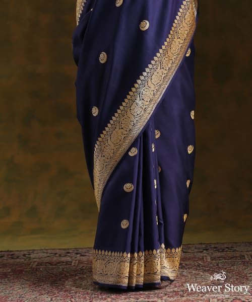 Handloom_Blue_Pure_Katan_Silk_Banarasi_Saree_with_Chaand_Boota_WeaverStory_04