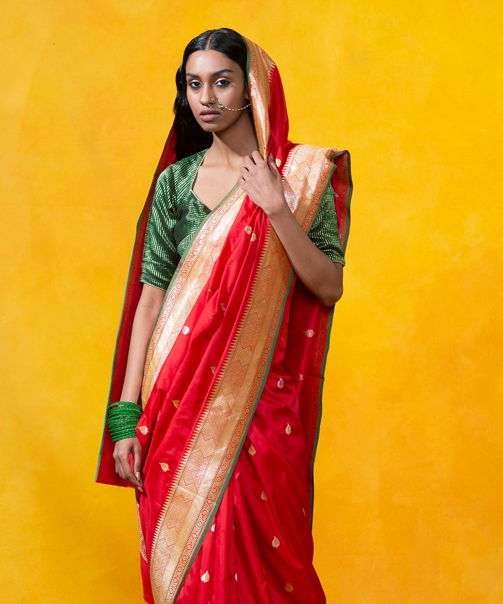 Red_Handloom_Pure_Katan_Silk_Banarasi_Saree_With_Gold_And_Silver_Zari_Kadhwa_Booti_WeaverStory_01