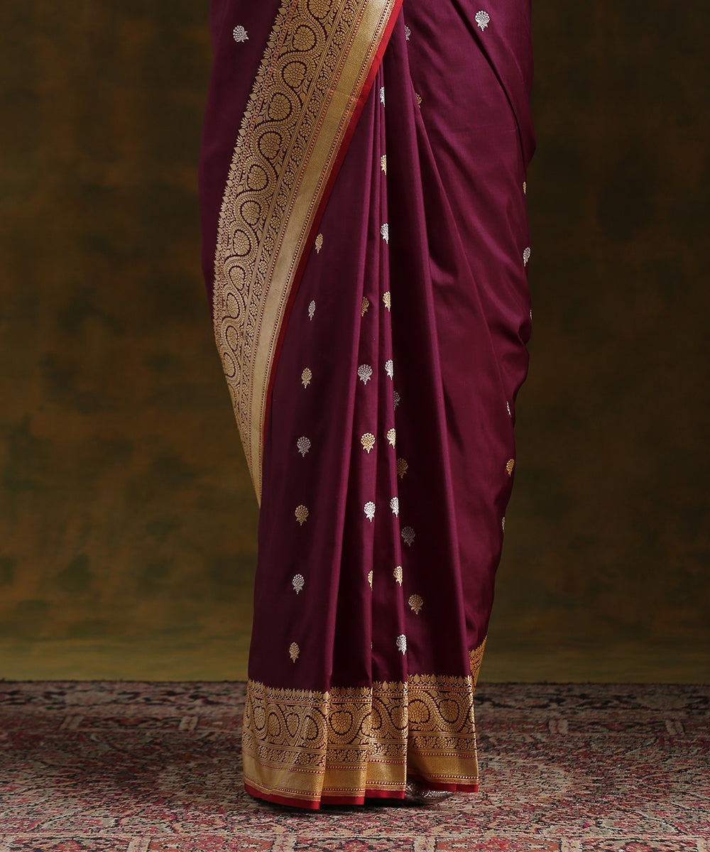 Wine_Handloom_Pure_Katan_Silk_Banarasi_Saree_with_Kadhwa_Booti_Saree_With_Gold_And_Silver_Zari_WeaverStory_04