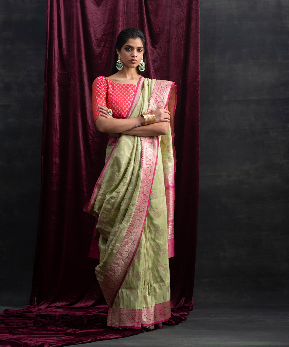 Pista_Green_Handloom_Katan_Tissue_Banarasi_Saree_With_Meenakari_Jaal_And_Pink_Border_WeaverStory_02