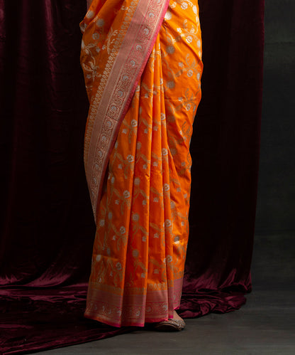 Handloom_Orange_Pure_Katan_Silk_Banarasi_Saree_with_Kadhwa_Jangla_and_Pink_Border_WeaverStory_04