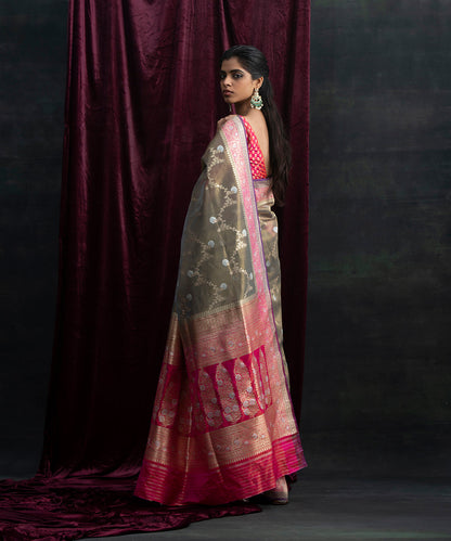 Handloom_Olive_And_Gold_Tissue_Silk_Banarasi_Saree_with_Jangla_and_Colored_Stripes_Border_WeaverStory_03