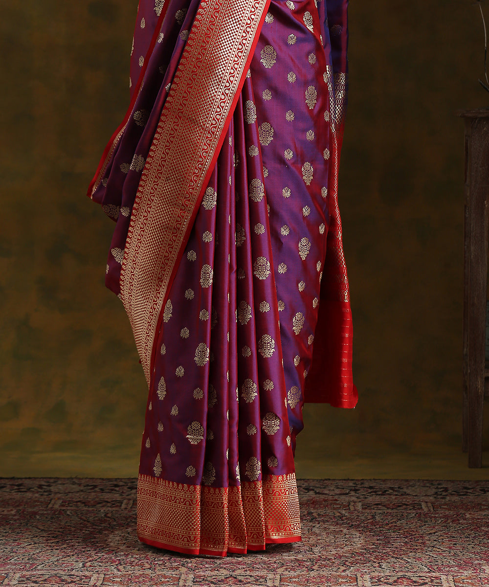 Handloom_Purple_Pure_Katan_Silk_Ektara_Jangla_Banarasi_Saree_With_Red_Border_WeaverStory_04