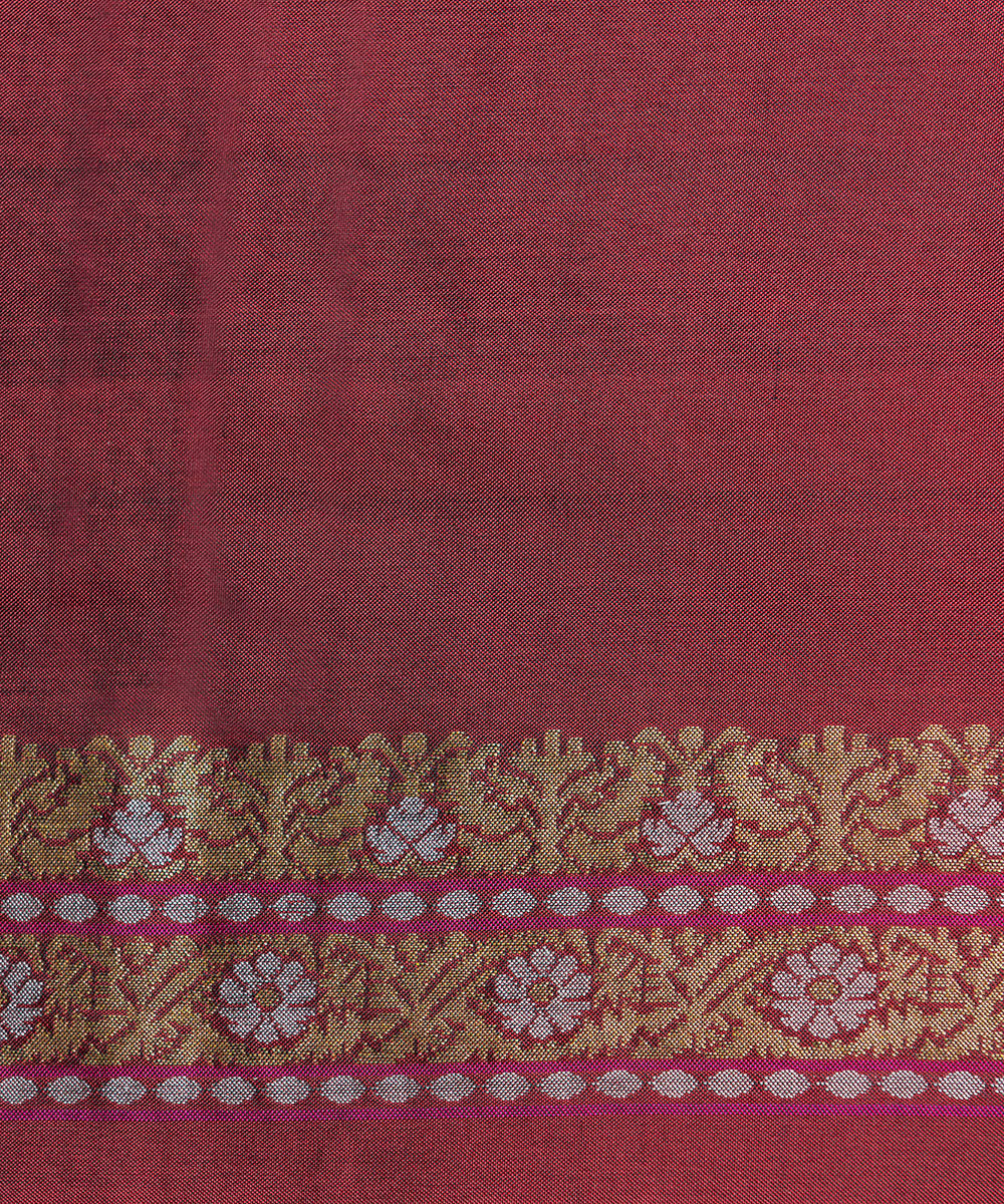 Wine_Handloom_Pure_Katan_Silk_Ektara_Jamdani_Banarasi_Saree_with_Booti_and_Konia_Pallu_WeaverStory_05