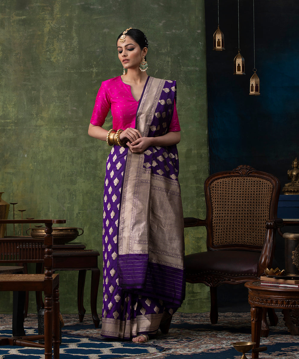 Purple_Handloom_Pure_Katan_Silk_Banarasi_Saree_with_Traditional_Mughal_Booti_WeaverStory_02