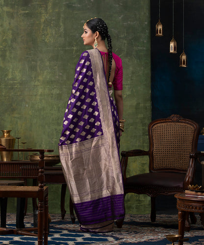 Purple_Handloom_Pure_Katan_Silk_Banarasi_Saree_with_Traditional_Mughal_Booti_WeaverStory_03