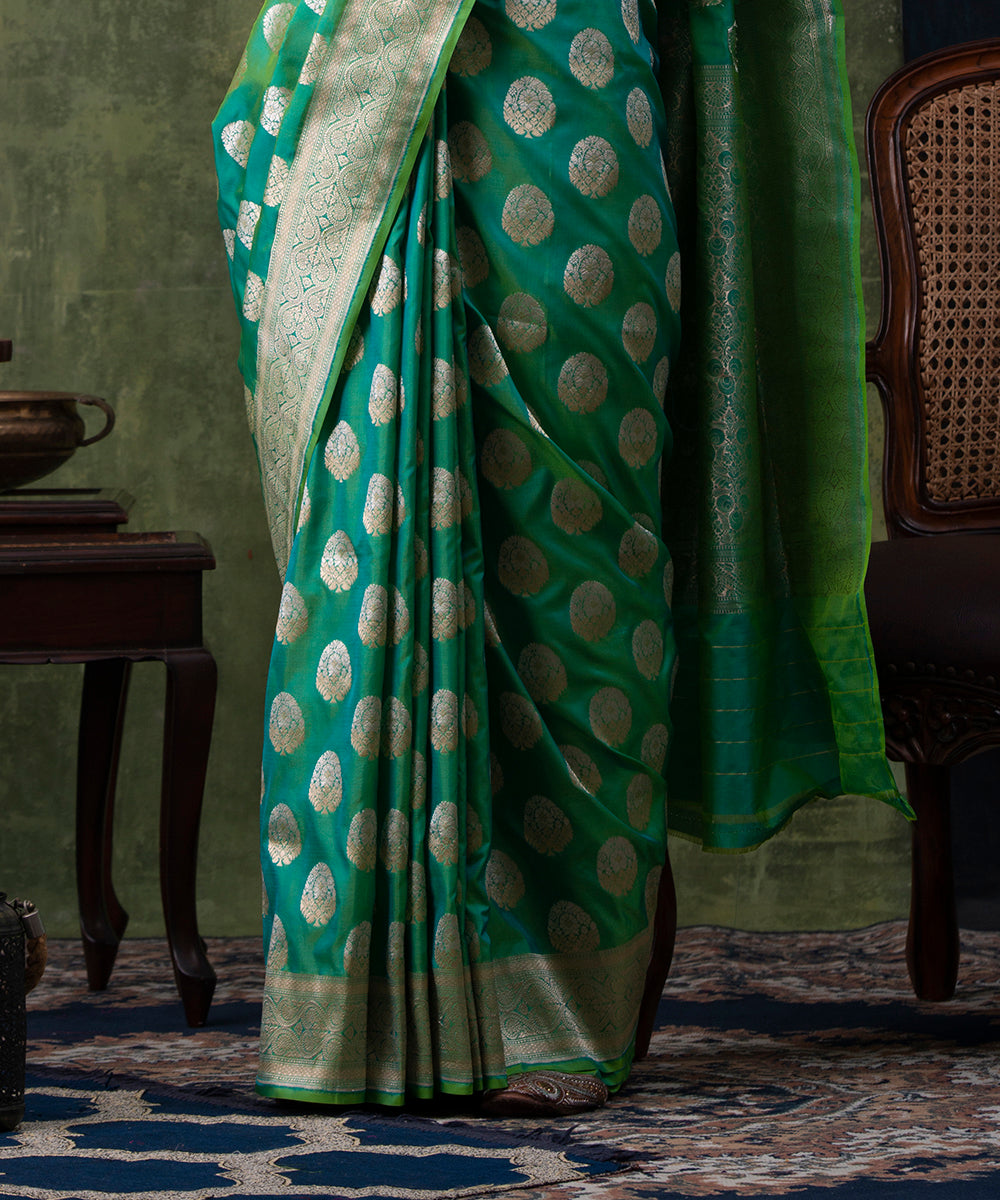 Handloom_Aqua_Green_Pure_Katan_Silk_Banarasi_Saree_with_Gold_And_Silver_Meenakari_Mughal_Booti_WeaverStory_04