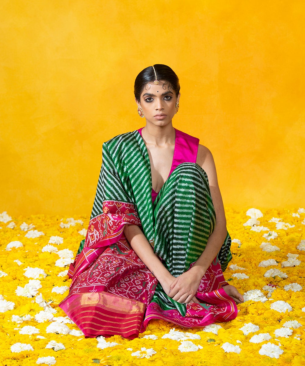 Green_Handloom_Mulberry_Silk_Diagonal_Weave_Ikat_Patola_Saree_With_Pink_Border_WeaverStory_01