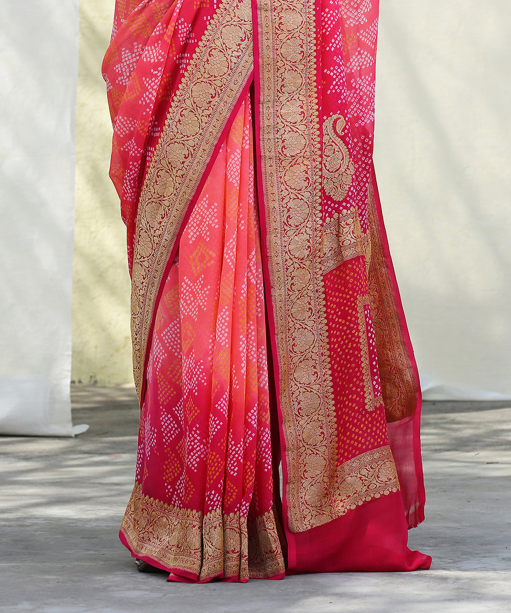 Handloom_Pink_And_Peach_Banarasi_Bandhej_Saree_with_Kadhwa_Booti_WeaverStory_04