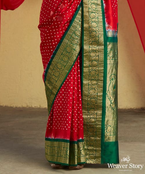 Red_Handloom_Kanjivaram_Saree_With_Green_And_Gold_Zari_Border_And_Bandhani_Work_WeaverStory_04