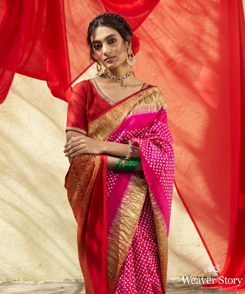 Handloom_Hot_Pink_Kanjivaram_Saree_With_Red_And_Gold_Zari_Border_And_Bandhani_Work_WeaverStory_01