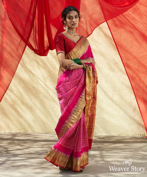 Handloom_Hot_Pink_Kanjivaram_Saree_With_Red_And_Gold_Zari_Border_And_Bandhani_Work_WeaverStory_02