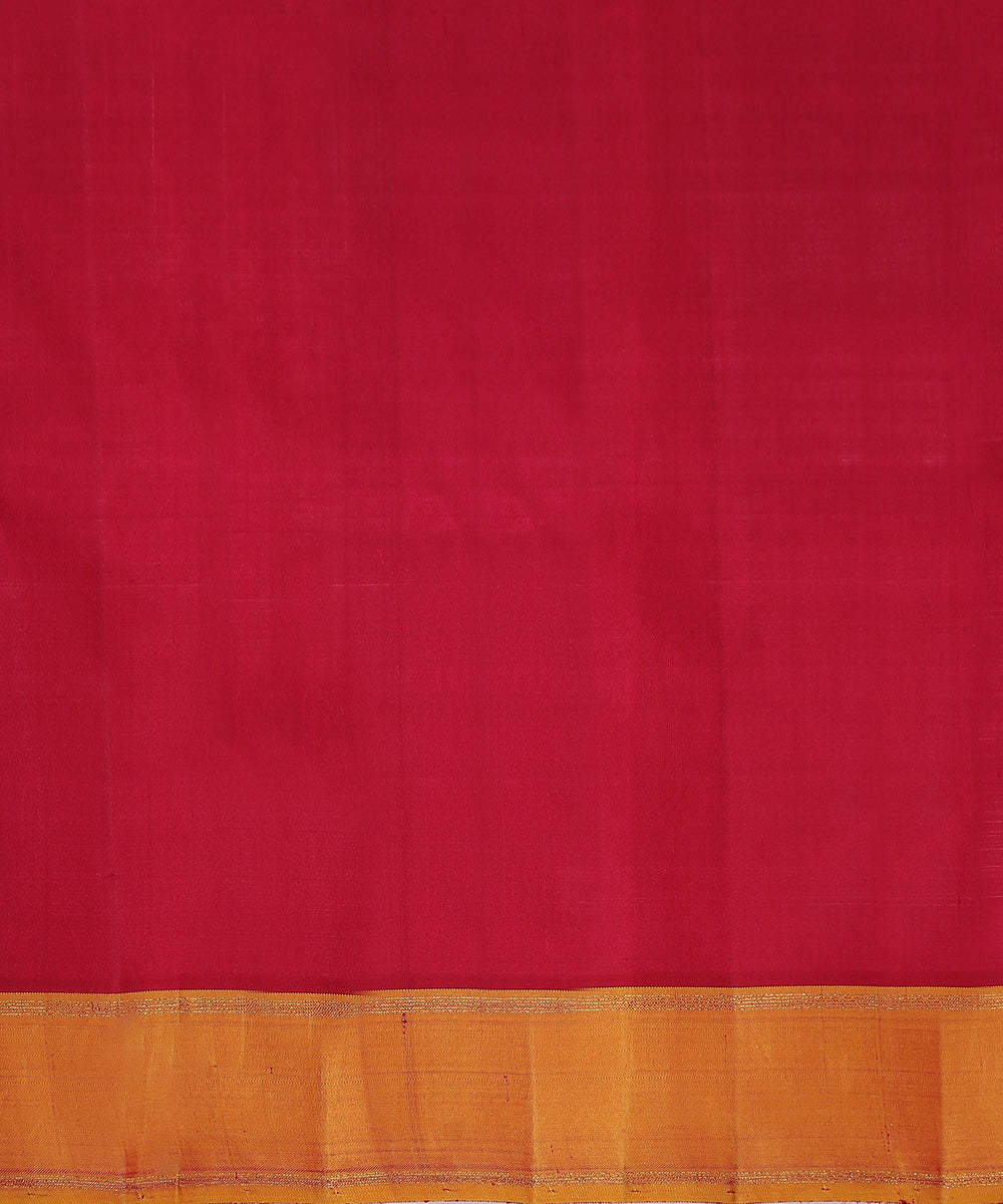 Handloom_Cream_Plain_Pure_Silk_Kanjivaram_Saree_With_Red_And_Mustard_Ganga_Jamuna_Border_WeaverStory_05